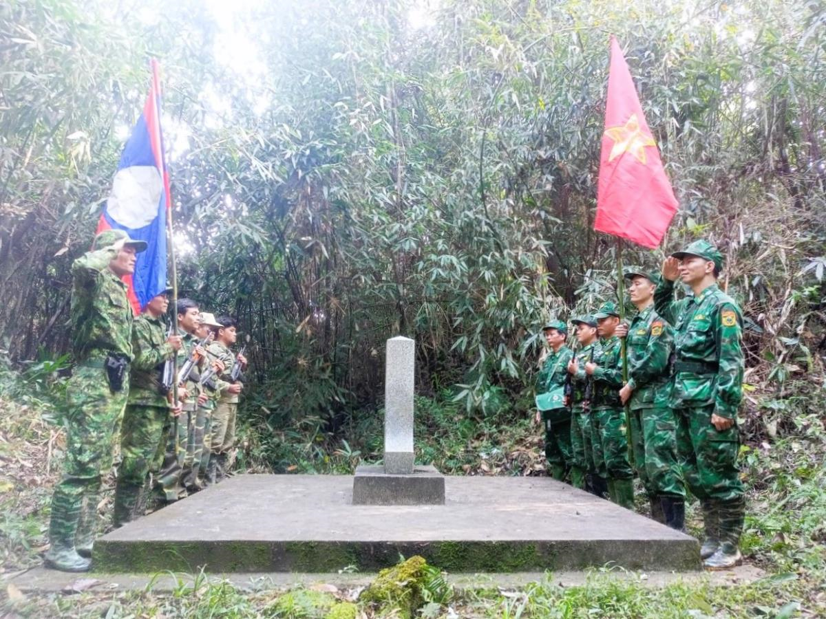 Vietnam, Laos Conduct Joint Border Patrol